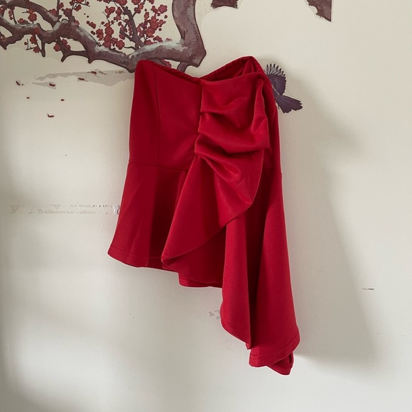 Solid Asymmetrical Hem Ruffle Trim Tube Top - Picture 3 of 4